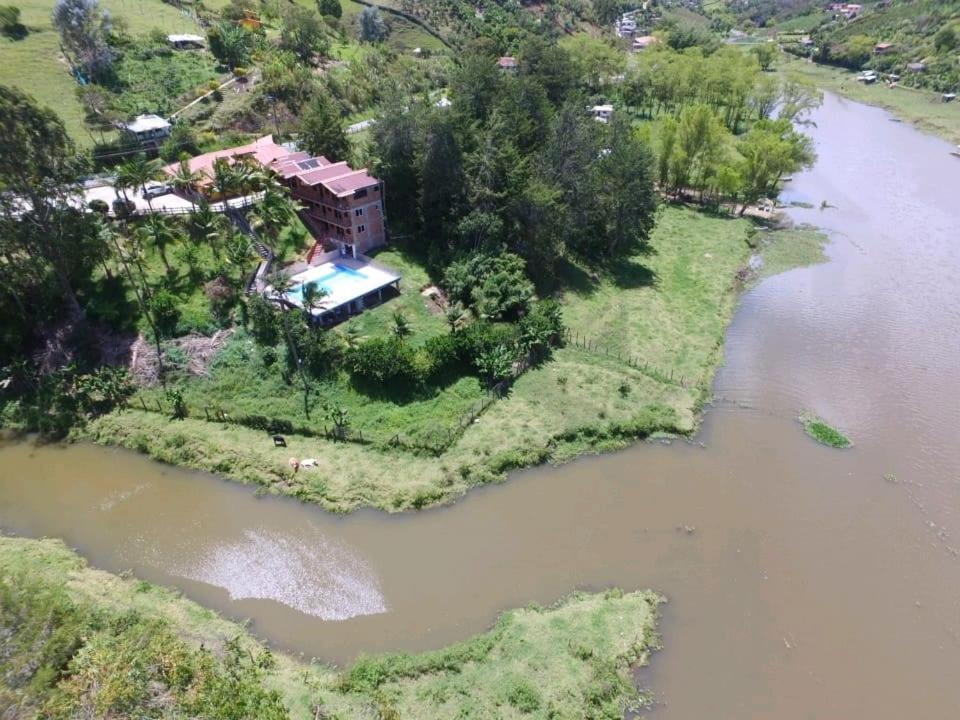 Hotel El Potrillo El Penol  Esterno foto